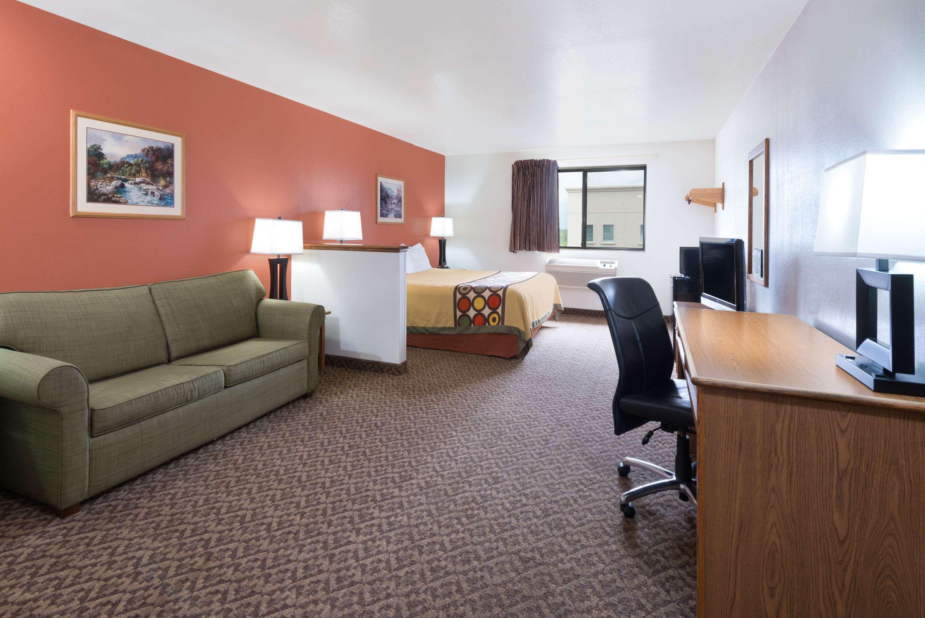 Super 8 By Wyndham Morgantown Hotel Екстериор снимка